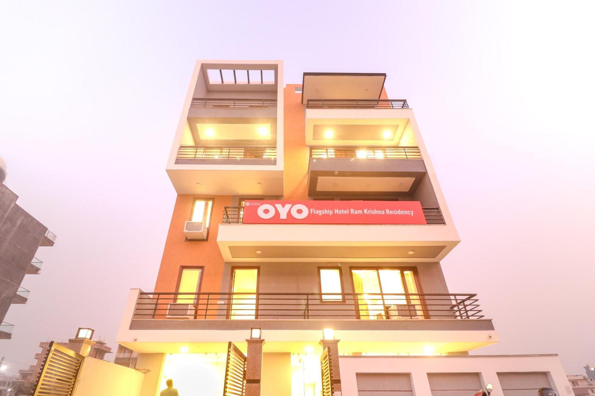 Super Hotel O Comfort Residency Near Artemis Hospital Ґурґаон Екстер'єр фото